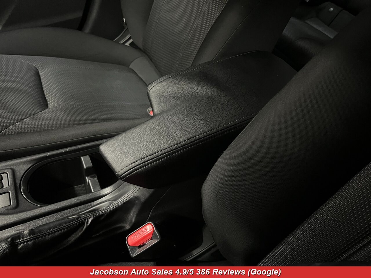 2017 Subaru Impreza Premium AWD - Photo 20 - Oshkosh, WI 54901