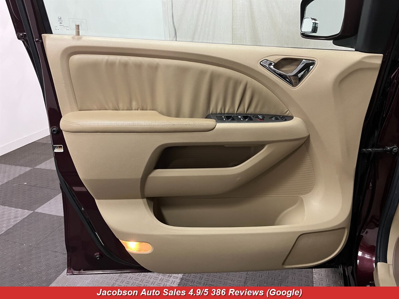 2009 Honda Odyssey EX-L - Photo 24 - Oshkosh, WI 54901