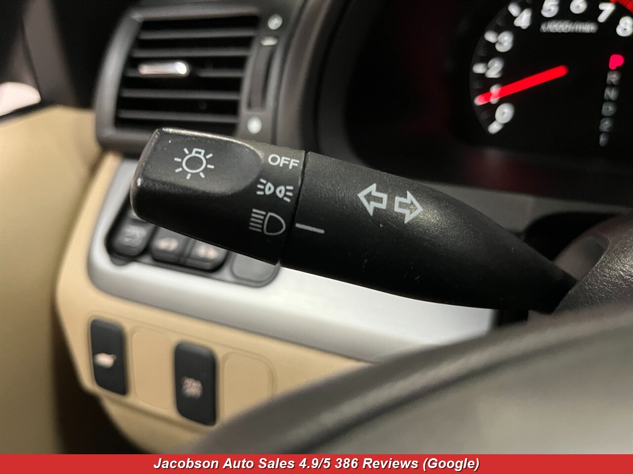 2009 Honda Odyssey EX-L - Photo 5 - Oshkosh, WI 54901