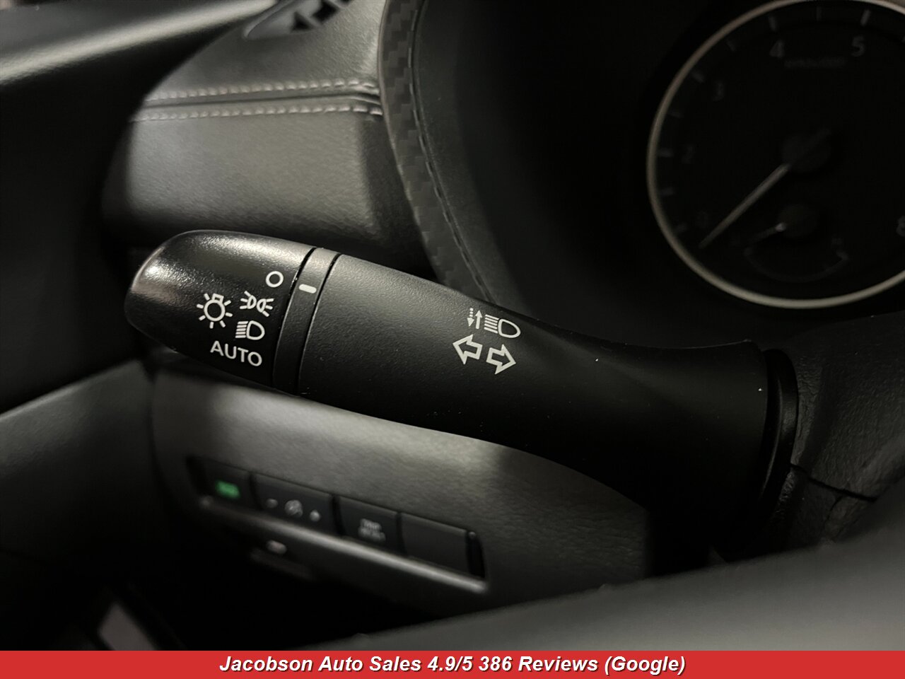 2024 Nissan Sentra SV - Photo 8 - Oshkosh, WI 54901