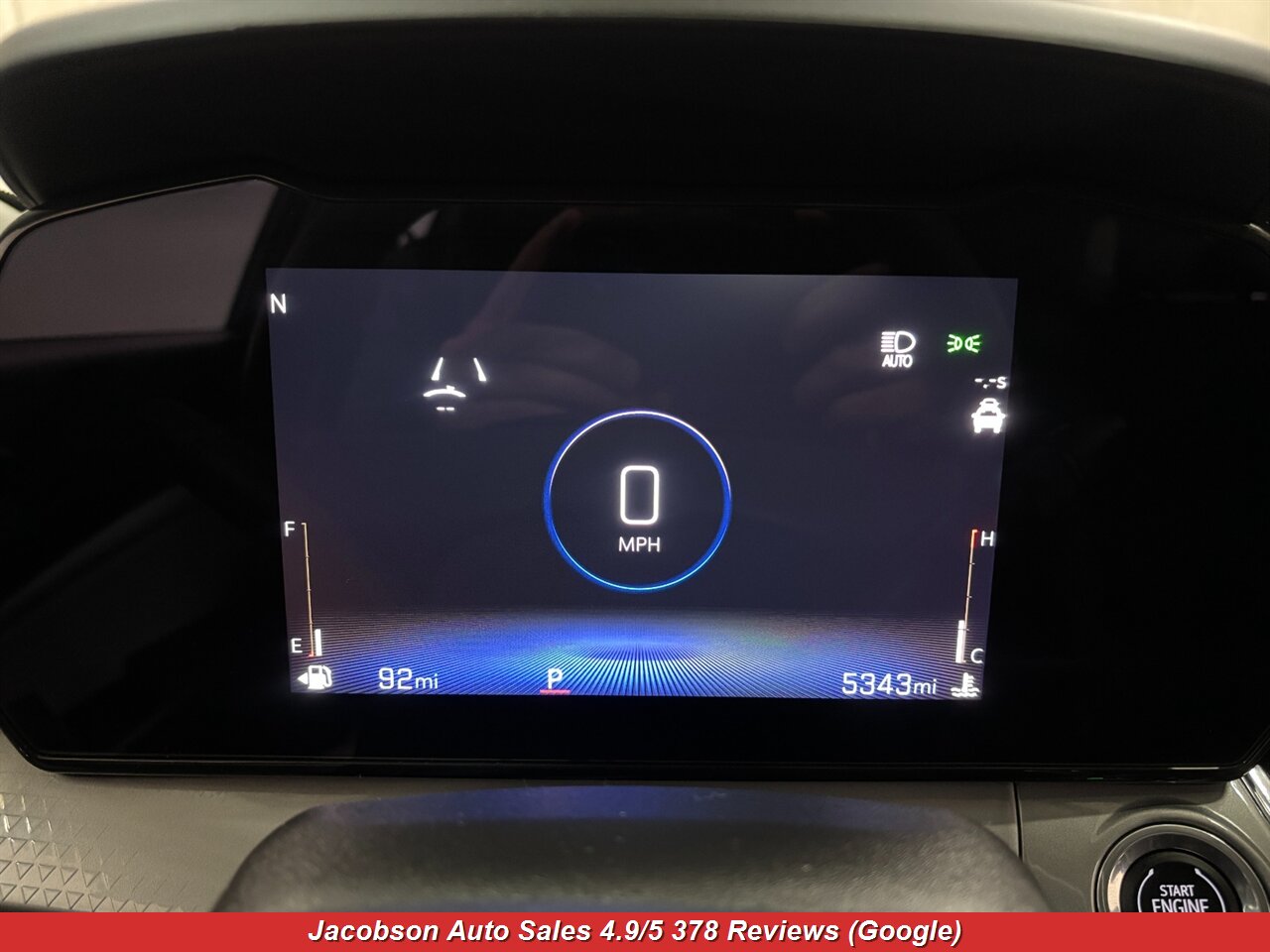 2025 Chevrolet Trax LT - Photo 12 - Oshkosh, WI 54901