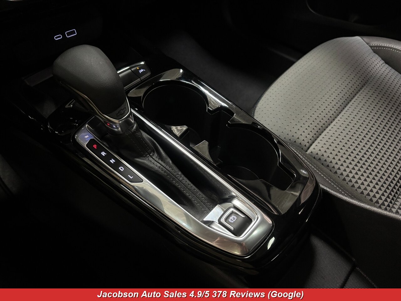 2025 Chevrolet Trax LT - Photo 24 - Oshkosh, WI 54901