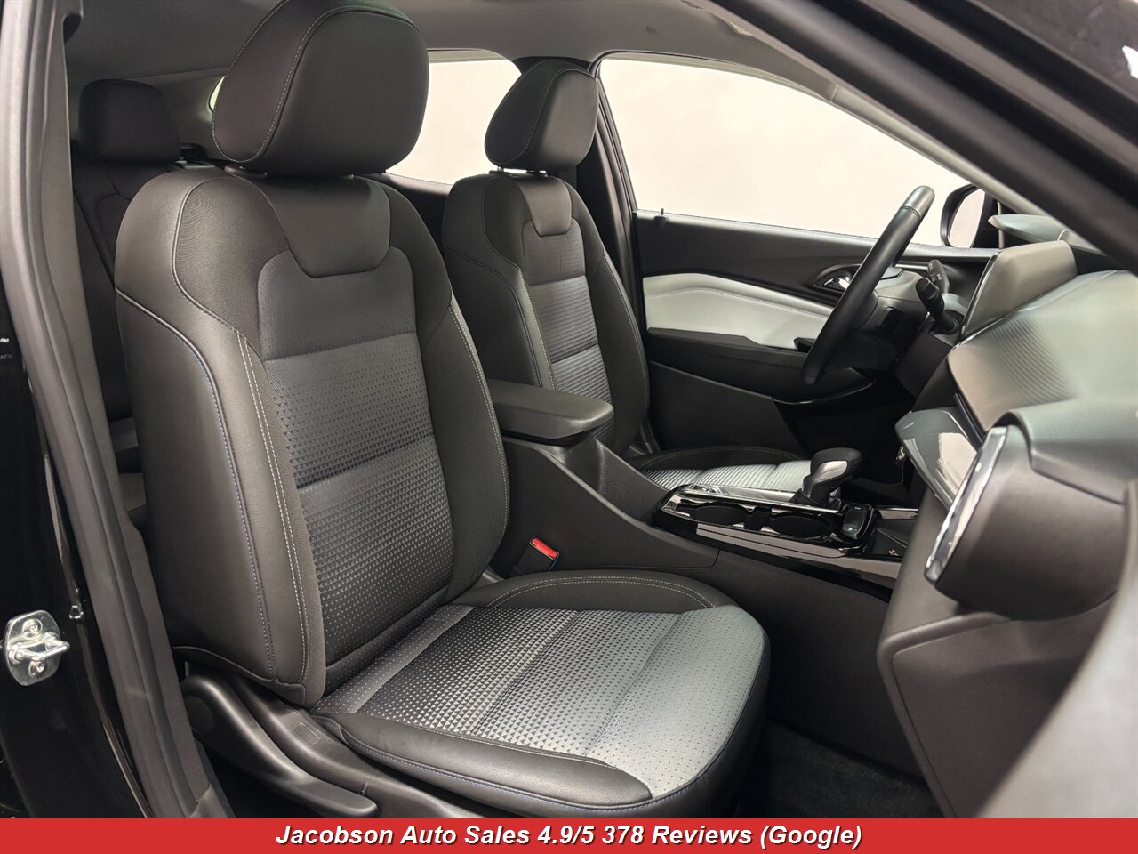 2025 Chevrolet Trax LT - Photo 45 - Oshkosh, WI 54901