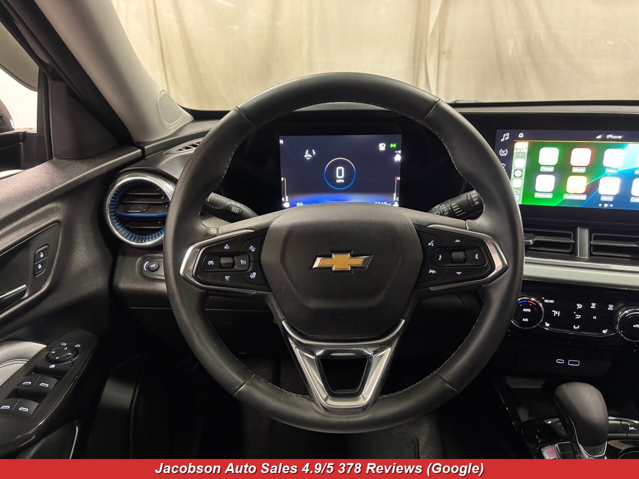 2025 Chevrolet Trax LT - Photo 7 - Oshkosh, WI 54901