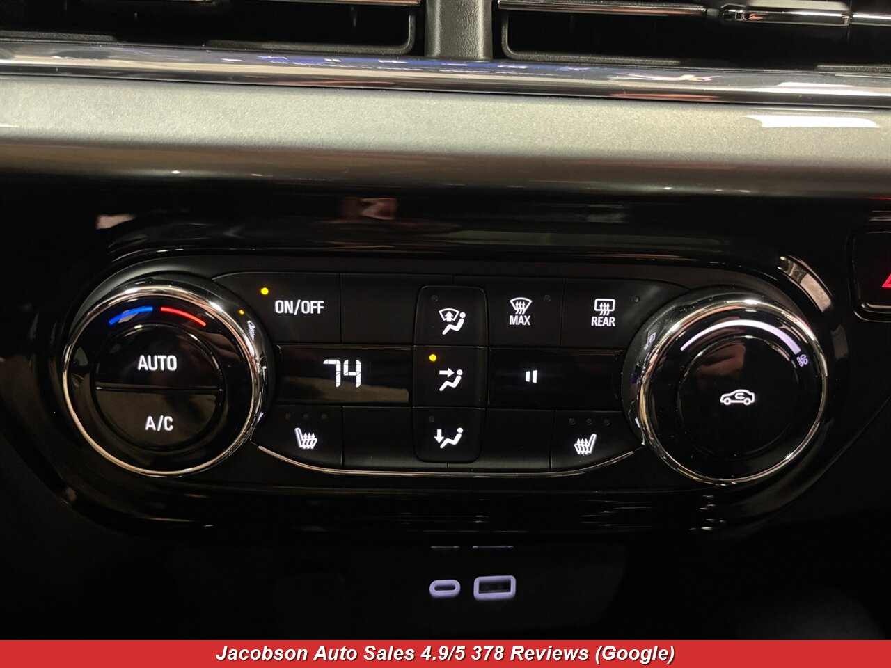 2025 Chevrolet Trax LT - Photo 21 - Oshkosh, WI 54901