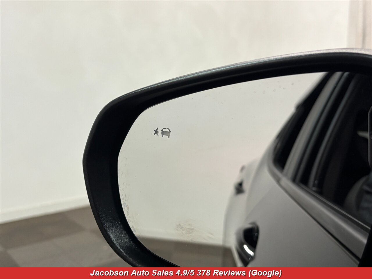 2025 Chevrolet Trax LT - Photo 35 - Oshkosh, WI 54901