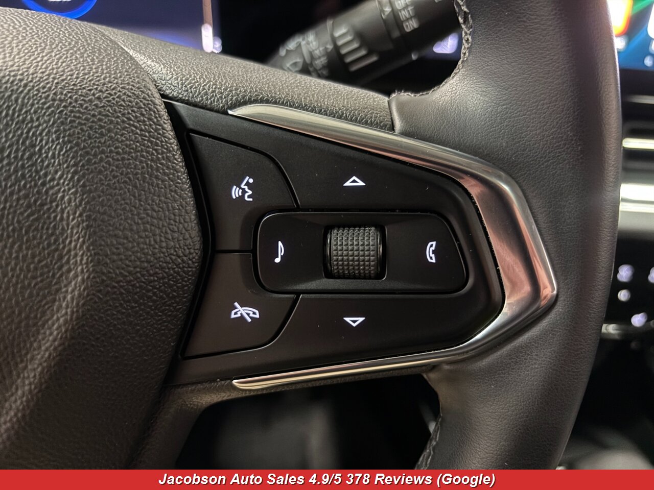 2025 Chevrolet Trax LT - Photo 14 - Oshkosh, WI 54901