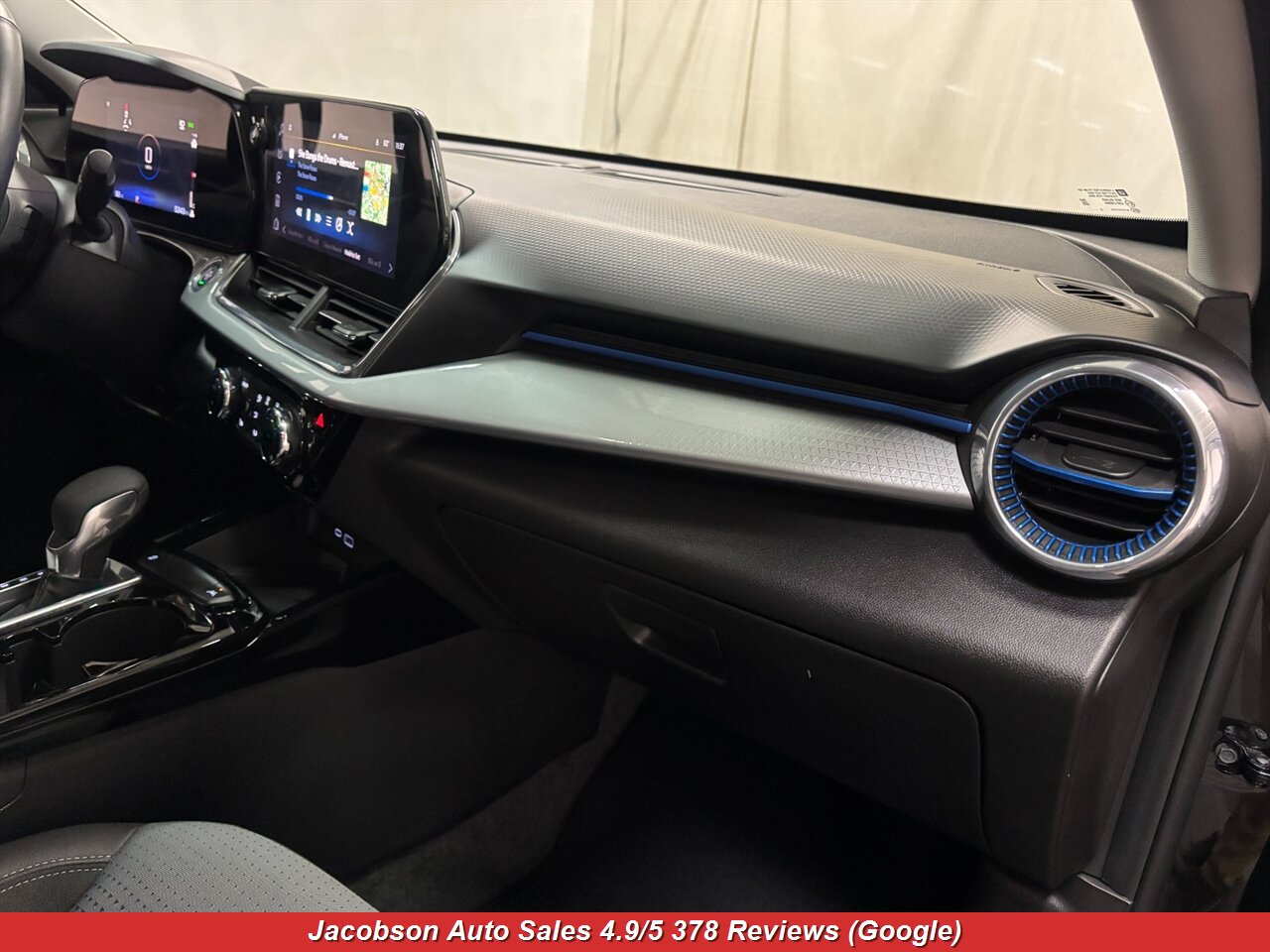 2025 Chevrolet Trax LT - Photo 47 - Oshkosh, WI 54901