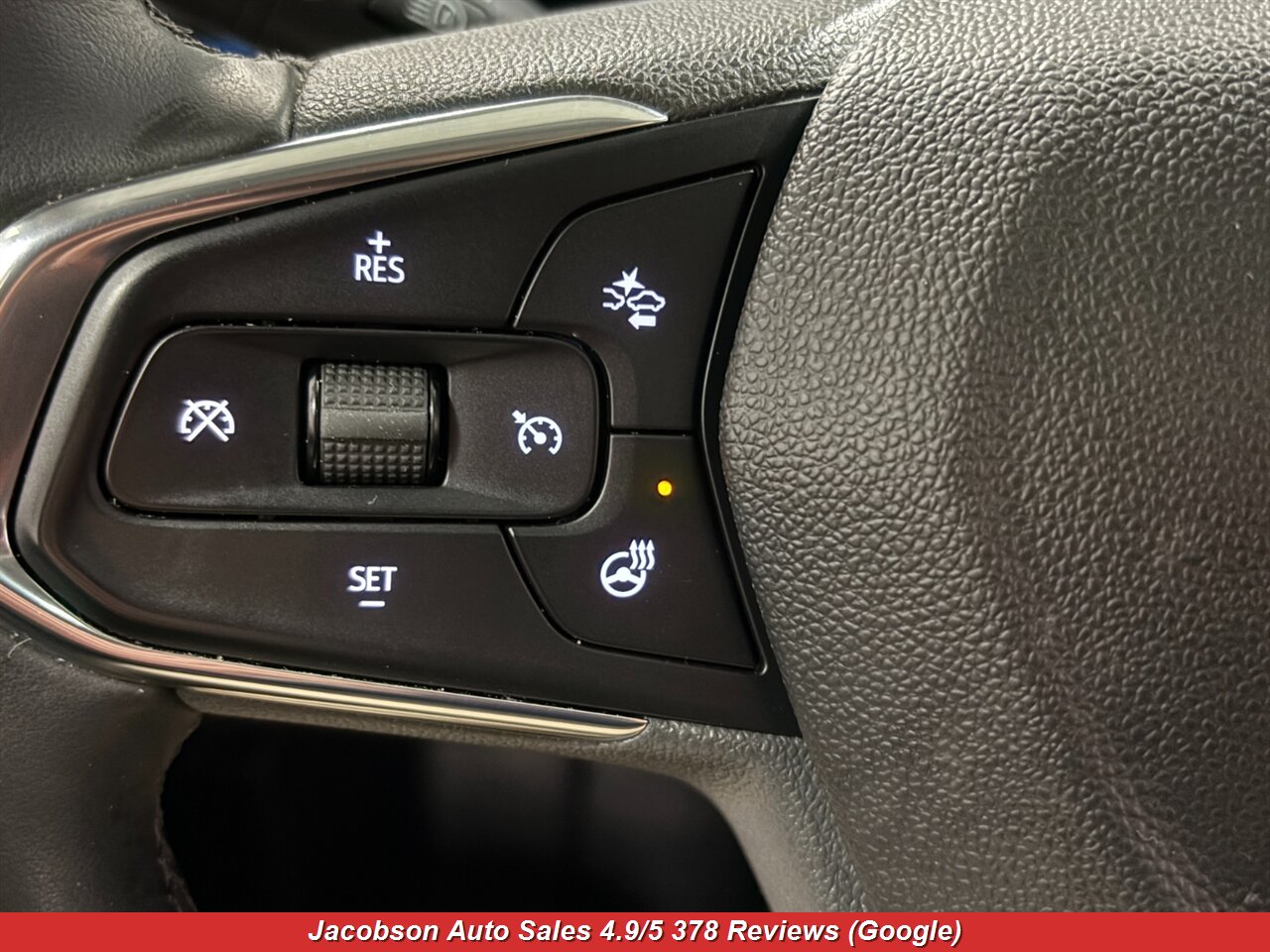 2025 Chevrolet Trax LT - Photo 10 - Oshkosh, WI 54901