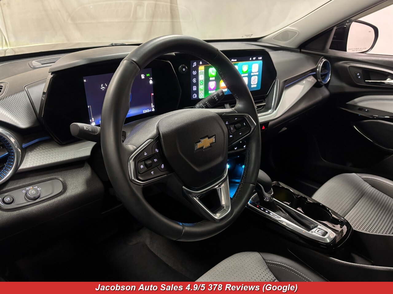 2025 Chevrolet Trax LT - Photo 5 - Oshkosh, WI 54901