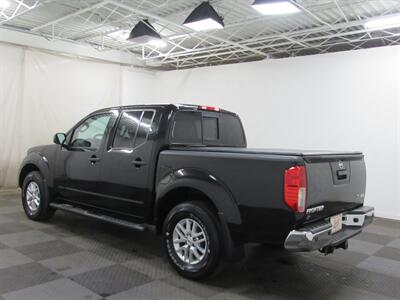 2016 Nissan Frontier SV Crew Cab 4x4 SB   - Photo 45 - Oshkosh, WI 54901