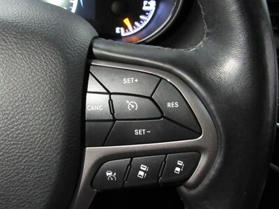 2021 Jeep Grand Cherokee 80th Anniversary Edition 4x4   - Photo 12 - Oshkosh, WI 54901