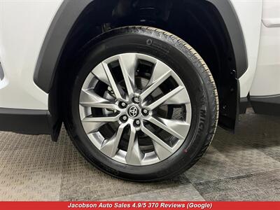 2023 Toyota RAV4 XLE Premium AWD   - Photo 48 - Oshkosh, WI 54901
