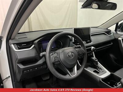 2023 Toyota RAV4 XLE Premium AWD   - Photo 5 - Oshkosh, WI 54901
