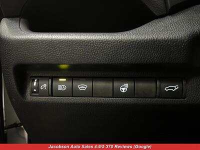 2023 Toyota RAV4 XLE Premium AWD   - Photo 6 - Oshkosh, WI 54901