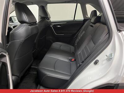 2023 Toyota RAV4 XLE Premium AWD   - Photo 33 - Oshkosh, WI 54901