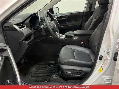2023 Toyota RAV4 XLE Premium AWD   - Photo 29 - Oshkosh, WI 54901