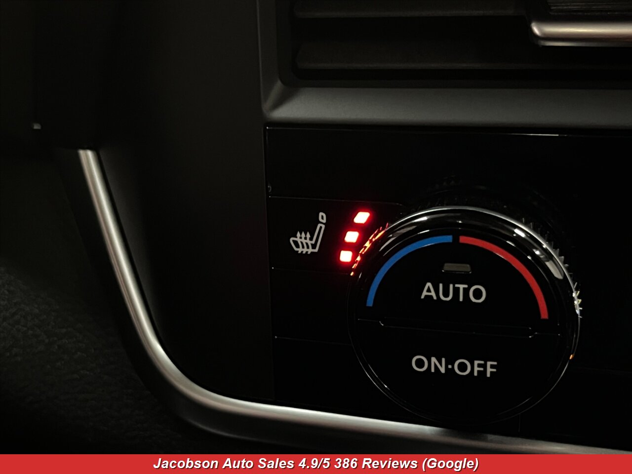 2024 Nissan Rogue SV - Photo 22 - Oshkosh, WI 54901