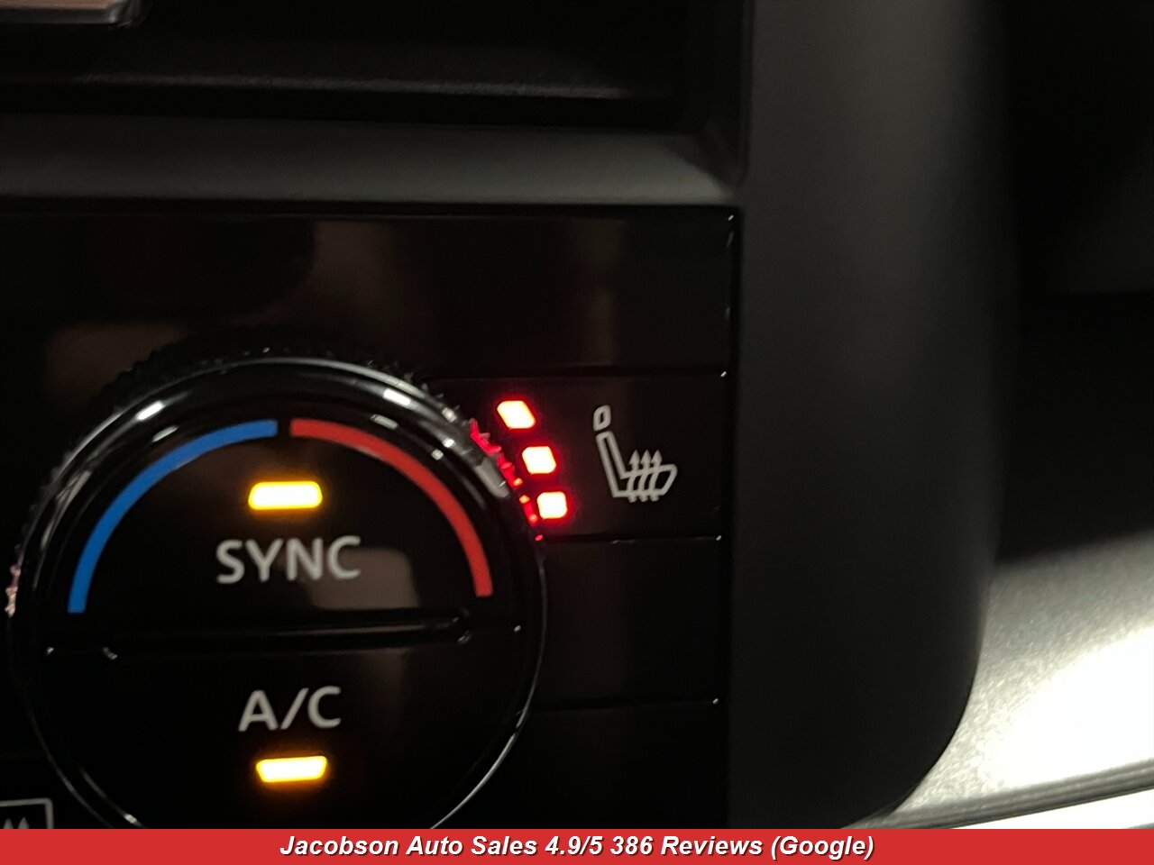 2024 Nissan Rogue SV - Photo 24 - Oshkosh, WI 54901