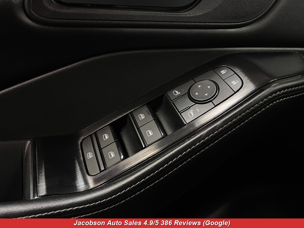 2024 Nissan Rogue SV - Photo 31 - Oshkosh, WI 54901