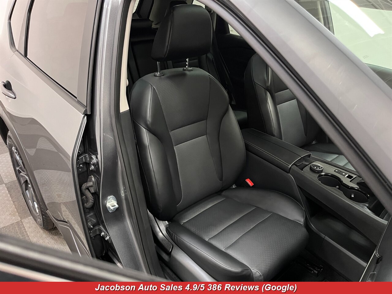 2024 Nissan Rogue SV - Photo 43 - Oshkosh, WI 54901