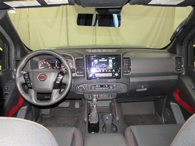 2023 Nissan Frontier PRO-4X Crew Cab SB 4x4   - Photo 16 - Oshkosh, WI 54901