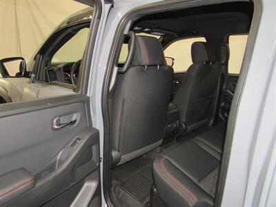 2023 Nissan Frontier PRO-4X Crew Cab SB 4x4   - Photo 38 - Oshkosh, WI 54901