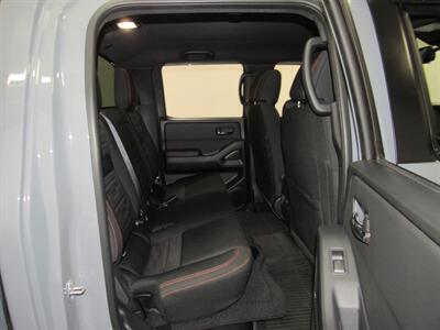 2023 Nissan Frontier PRO-4X Crew Cab SB 4x4   - Photo 41 - Oshkosh, WI 54901