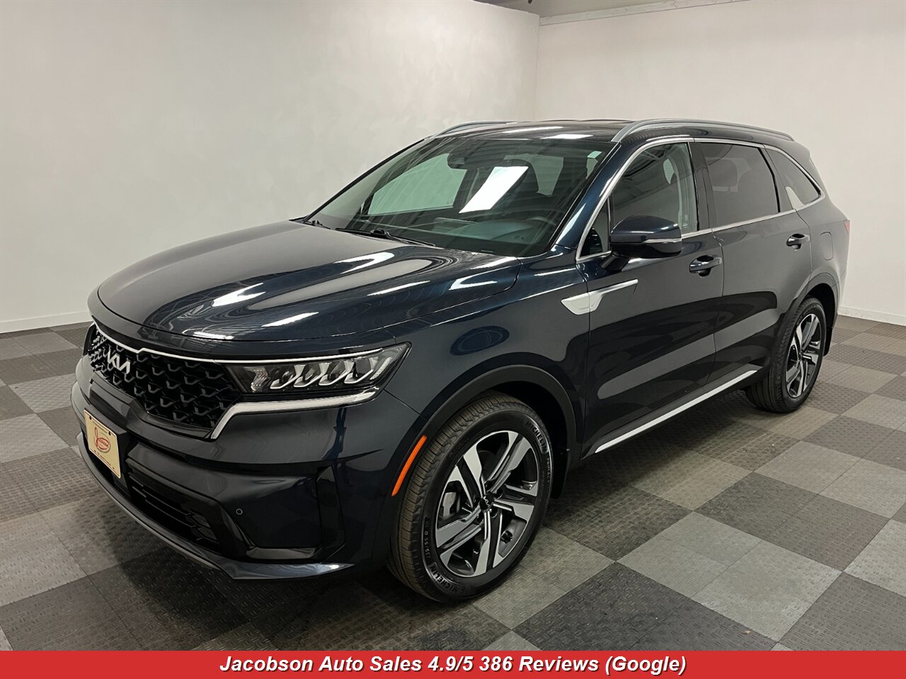 2023 Kia Sorento Hybrid EX AWD   - Photo 1 - Oshkosh, WI 54901