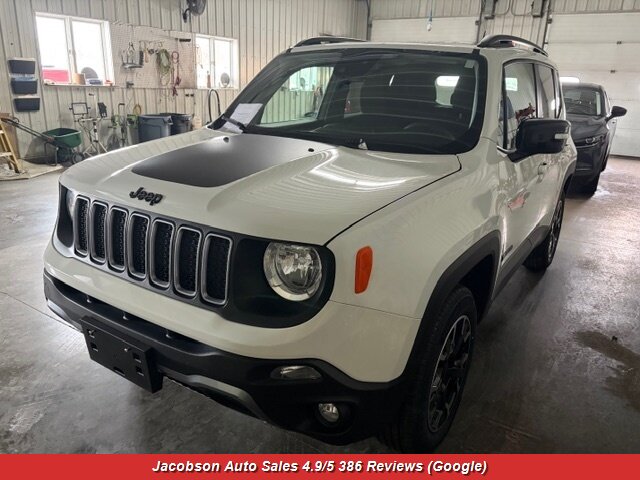 2023 Jeep Renegade Upland 4x4   - Photo 1 - Oshkosh, WI 54901