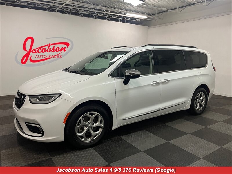 2023 Chrysler Pacifica Limited  