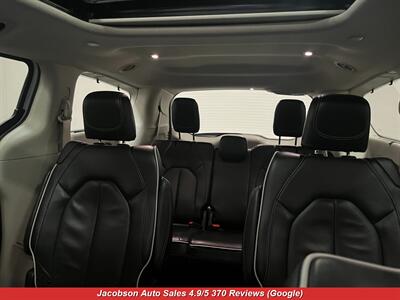 2023 Chrysler Pacifica Limited   - Photo 61 - Oshkosh, WI 54901