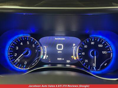 2023 Chrysler Pacifica Limited   - Photo 7 - Oshkosh, WI 54901