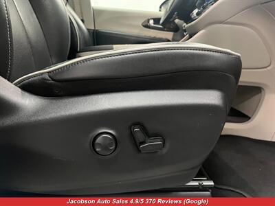 2023 Chrysler Pacifica Limited   - Photo 52 - Oshkosh, WI 54901