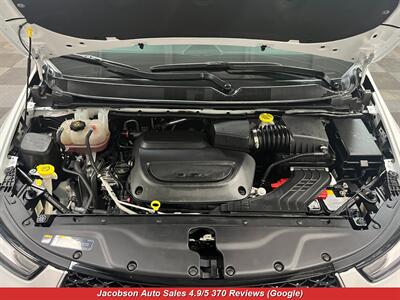 2023 Chrysler Pacifica Limited   - Photo 21 - Oshkosh, WI 54901
