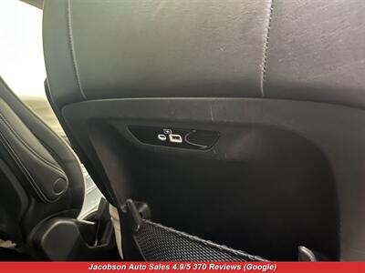 2023 Chrysler Pacifica Limited   - Photo 46 - Oshkosh, WI 54901