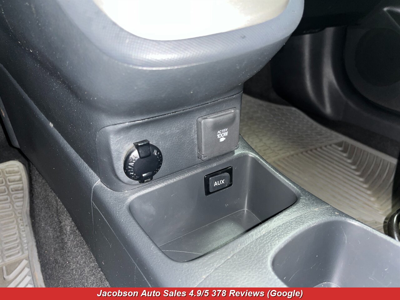 2010 Toyota Matrix S - Photo 18 - Oshkosh, WI 54901