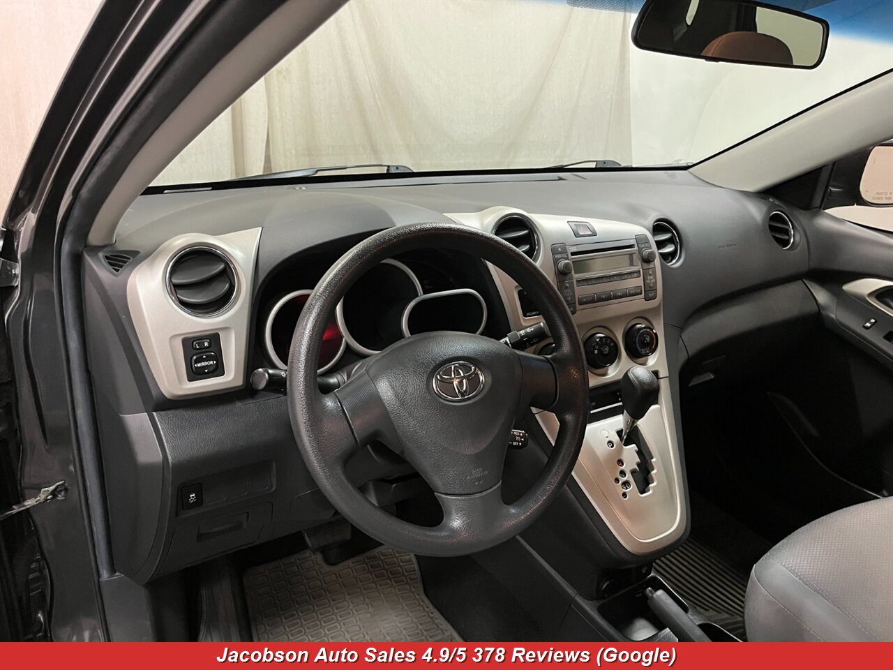 2010 Toyota Matrix S - Photo 5 - Oshkosh, WI 54901