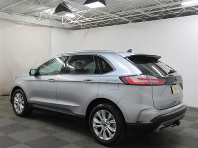 2022 Ford Edge Titanium AWD   - Photo 10 - Oshkosh, WI 54901