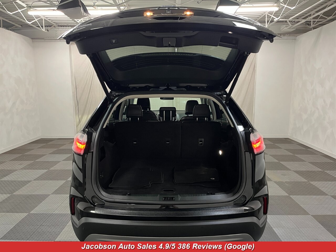 2023 Ford Edge SEL AWD - Photo 49 - Oshkosh, WI 54901