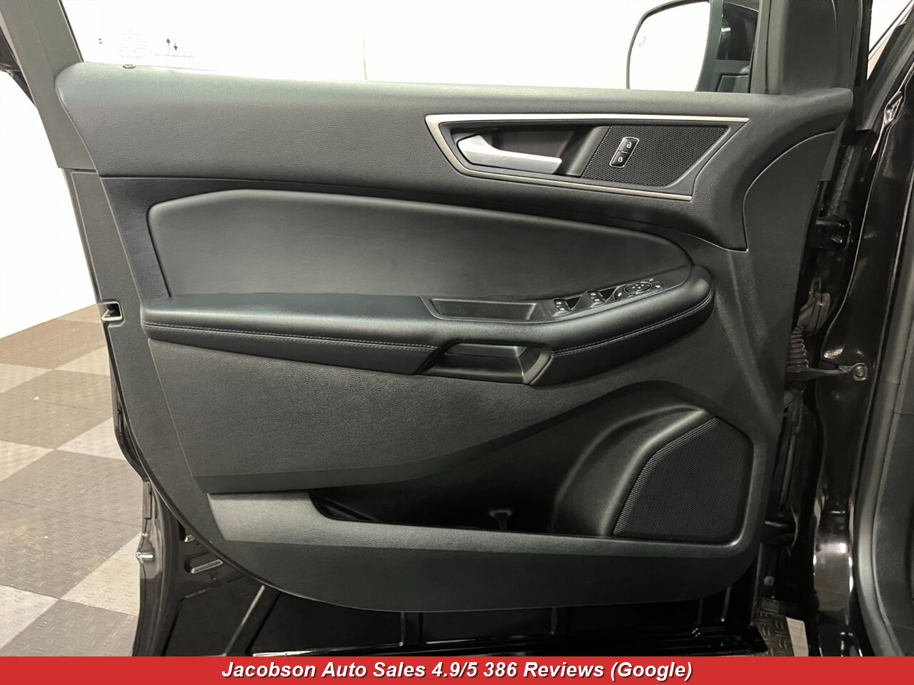 2023 Ford Edge SEL AWD - Photo 28 - Oshkosh, WI 54901