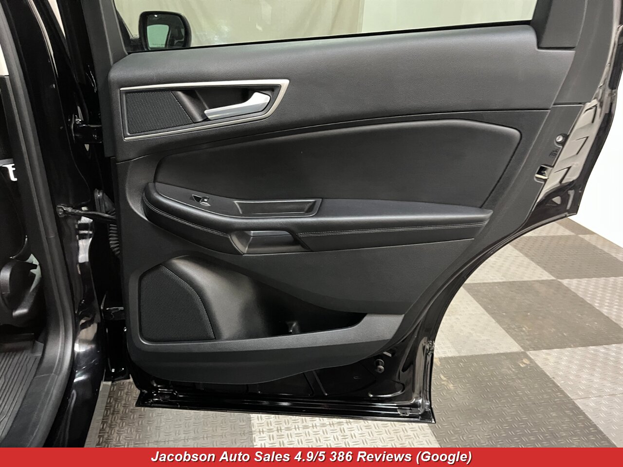 2023 Ford Edge SEL AWD - Photo 38 - Oshkosh, WI 54901