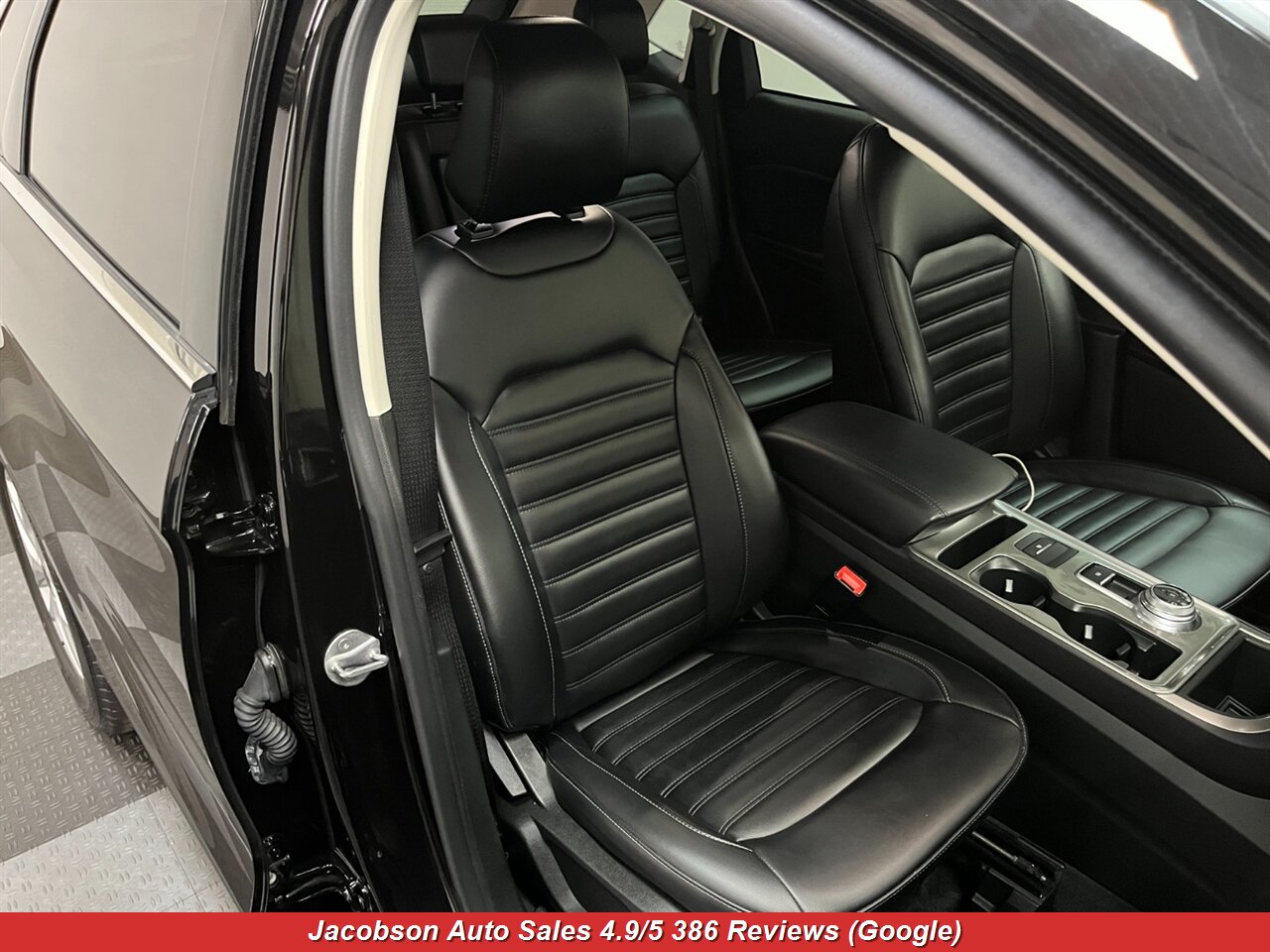 2023 Ford Edge SEL AWD - Photo 42 - Oshkosh, WI 54901