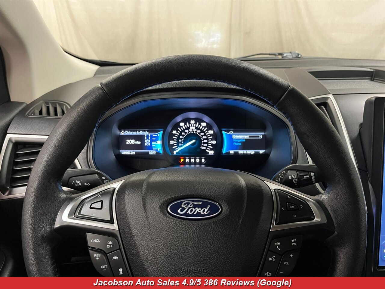 2023 Ford Edge SEL AWD - Photo 10 - Oshkosh, WI 54901