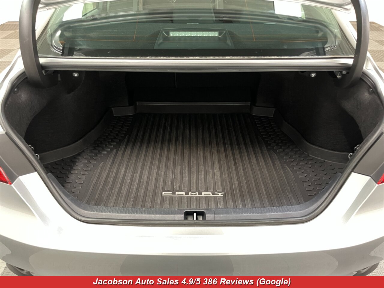 2023 Toyota Camry LE - Photo 39 - Oshkosh, WI 54901