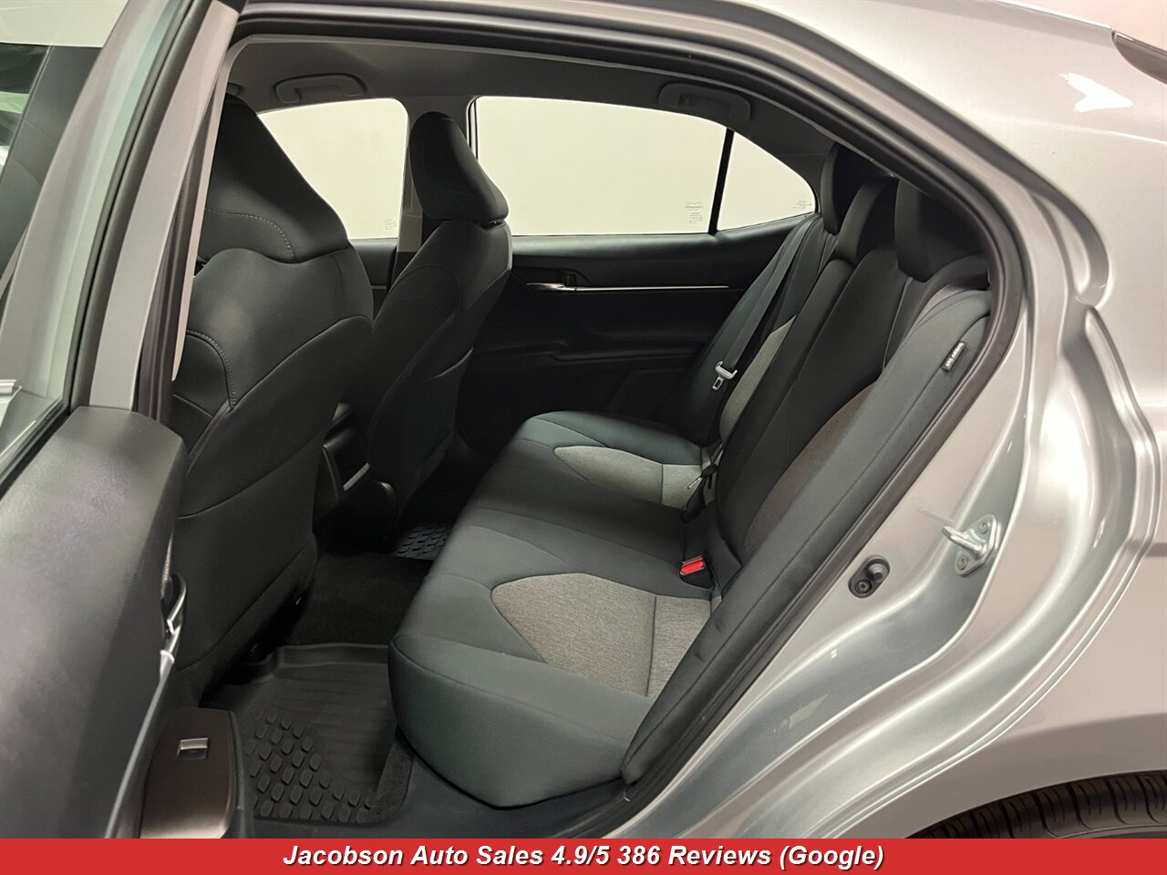 2023 Toyota Camry LE - Photo 32 - Oshkosh, WI 54901