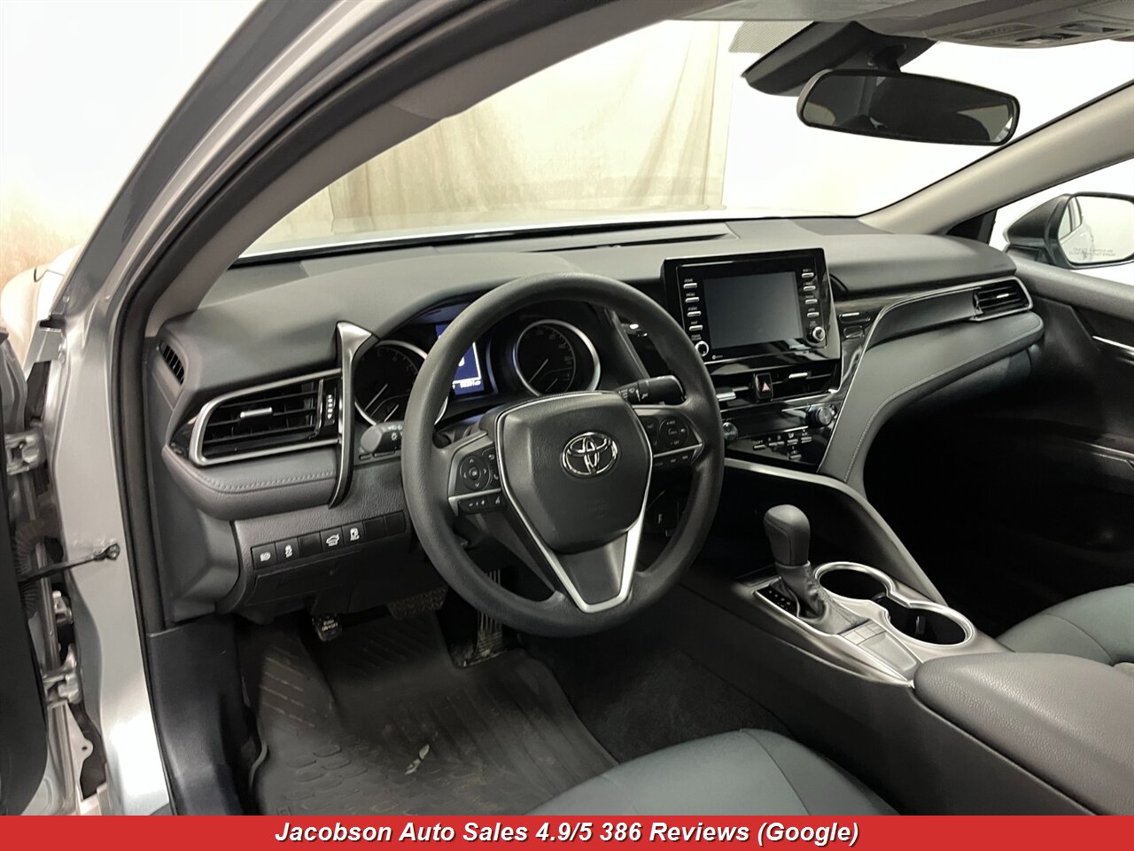 2023 Toyota Camry LE - Photo 27 - Oshkosh, WI 54901