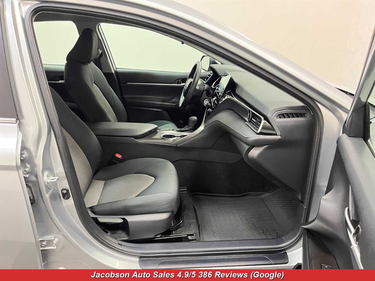 2023 Toyota Camry LE - Photo 47 - Oshkosh, WI 54901