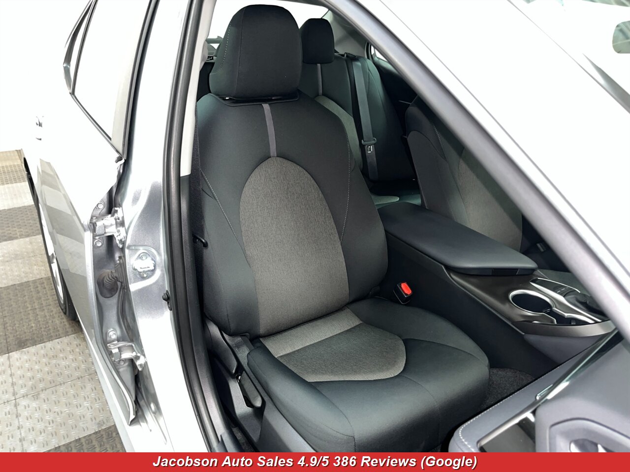 2023 Toyota Camry LE - Photo 48 - Oshkosh, WI 54901