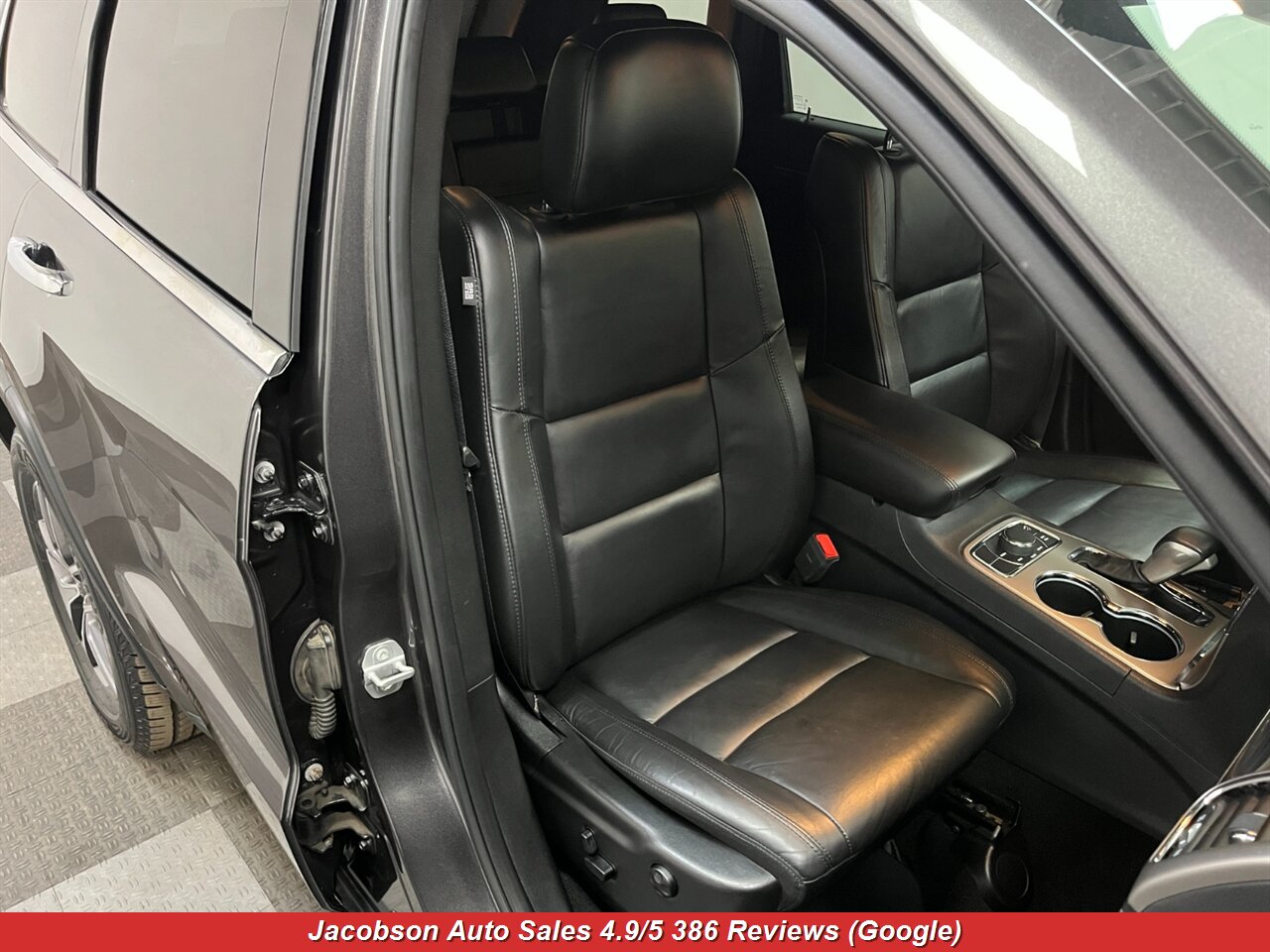 2019 Jeep Grand Cherokee Limited 4x4 - Photo 58 - Oshkosh, WI 54901